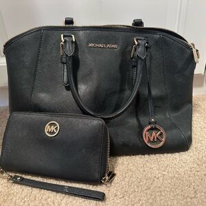 MK PURSE AND WALLET